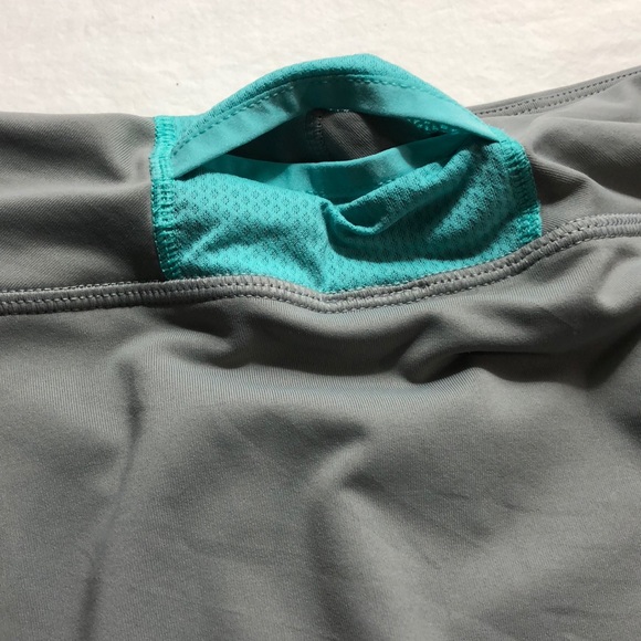 Patagonia small athletic skirt w/short, mint look! - Picture 4 of 8